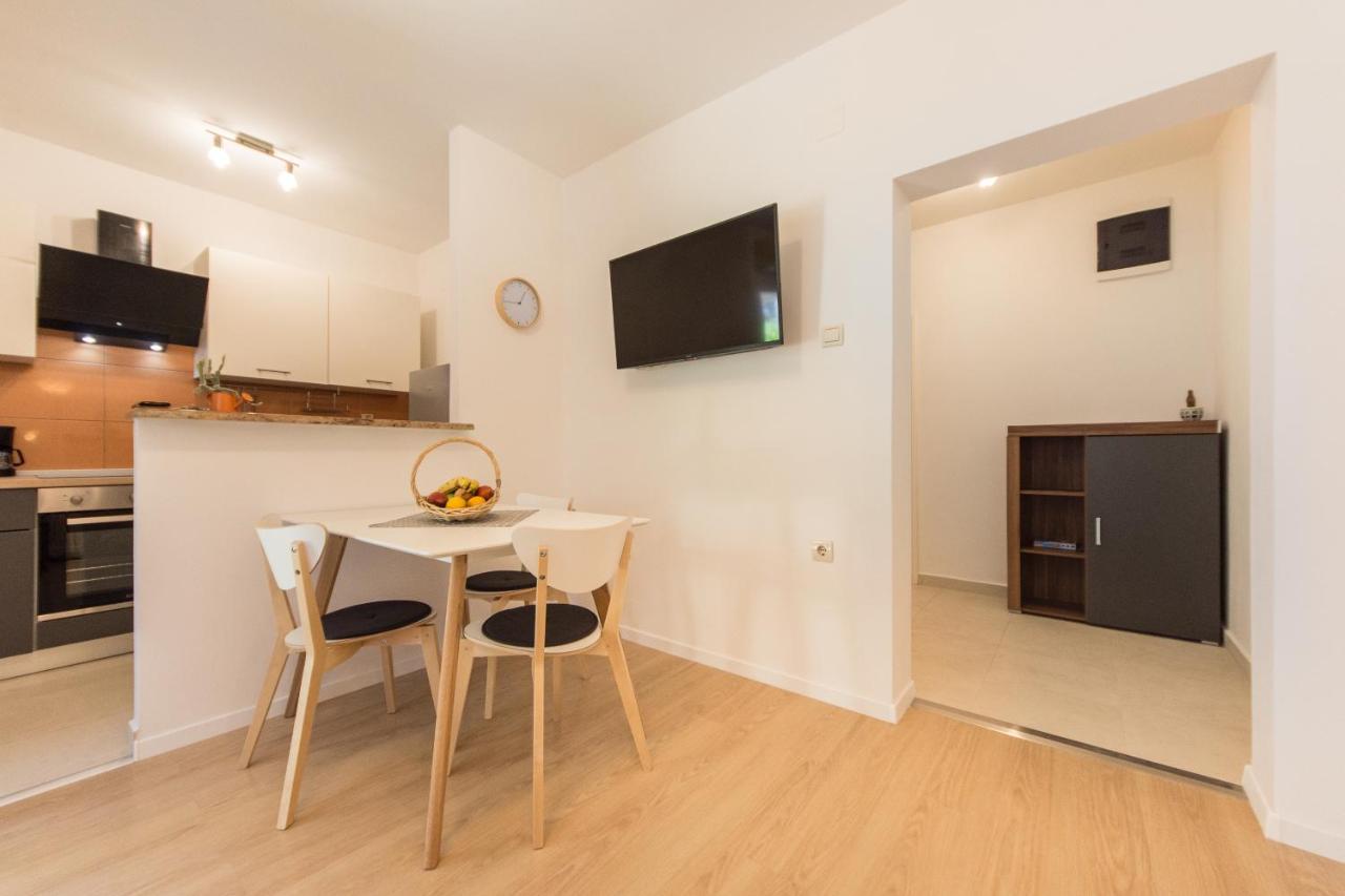 Piccola Pineta Apartamento PUY Exterior foto