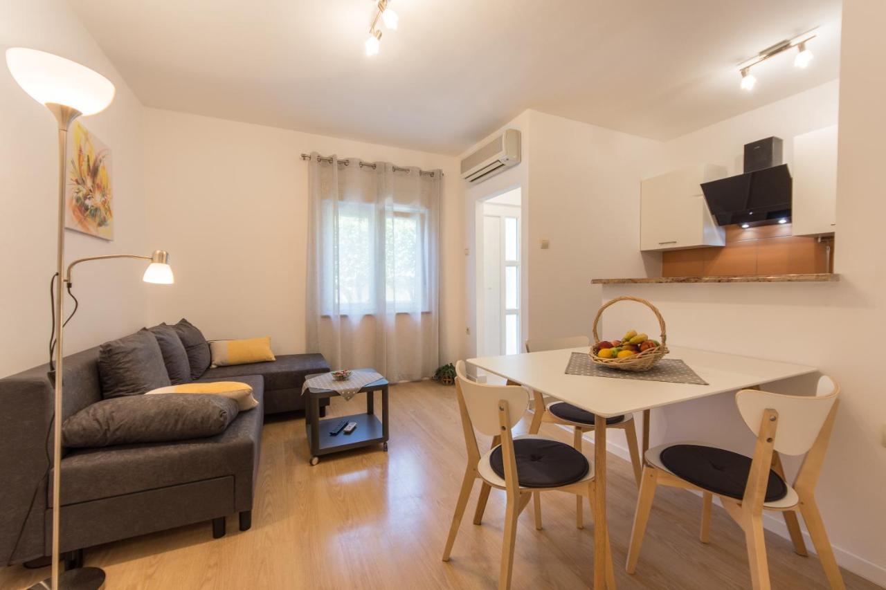Piccola Pineta Apartamento PUY Exterior foto